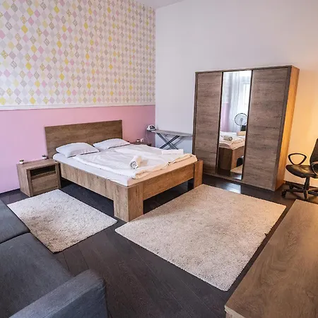 Kelemen Apartment *
